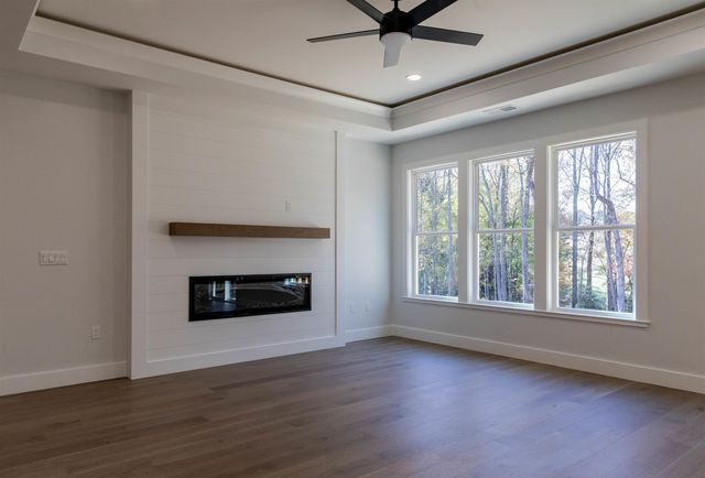 77 Carolina Oaks Drive, Chesnee, SC 29323