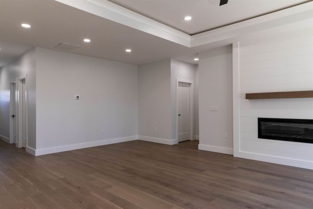 77 Carolina Oaks Drive, Chesnee, SC 29323