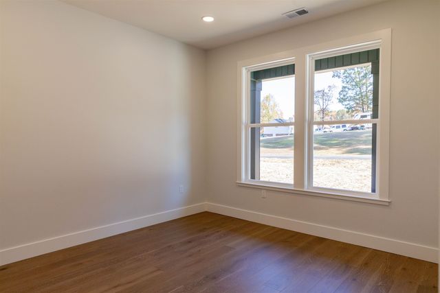 77 Carolina Oaks Drive, Chesnee, SC 29323