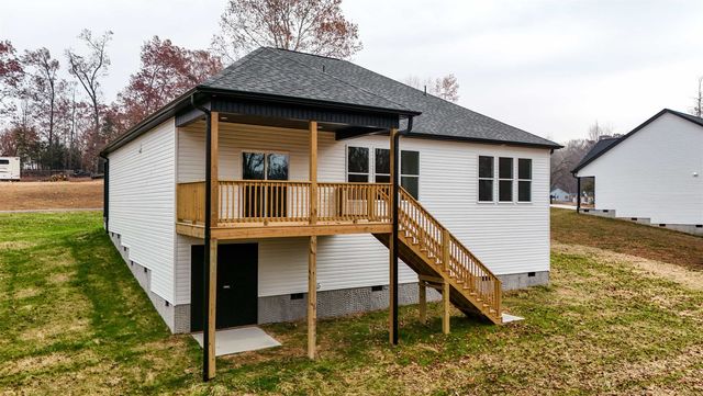 77 Carolina Oaks Drive, Chesnee, SC 29323