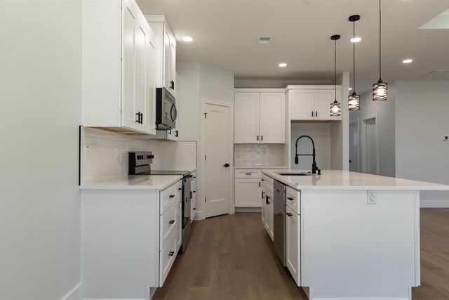 77 Carolina Oaks Drive, Chesnee, SC 29323