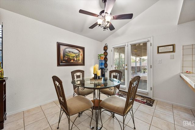 9408 Nickam Court, Bakersfield, CA 93311