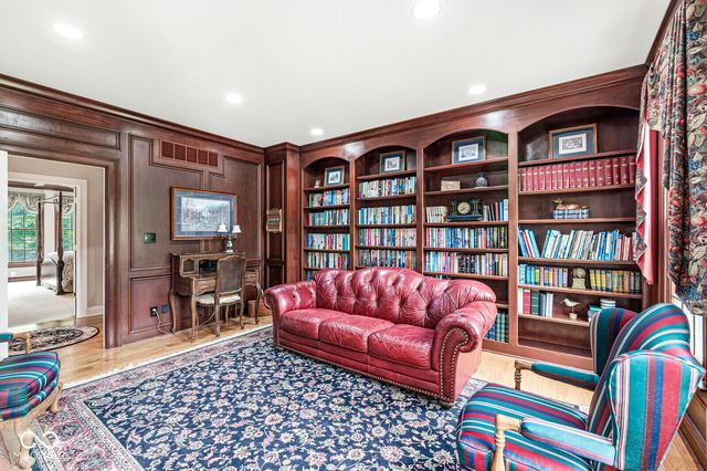 4480 W 121st Street, Zionsville, IN 46077