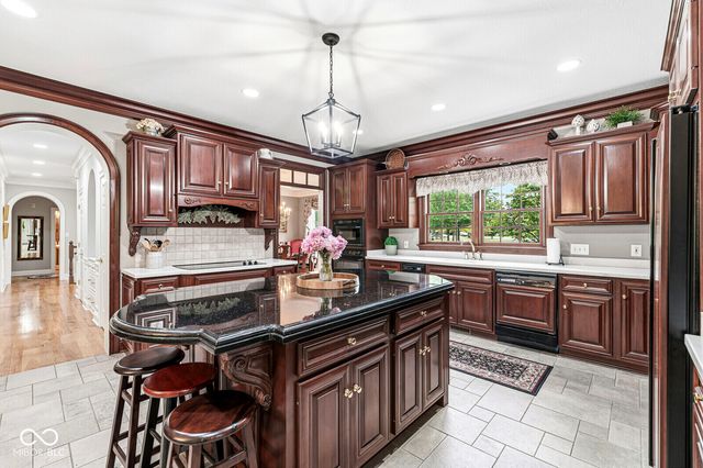 4480 W 121st Street, Zionsville, IN 46077