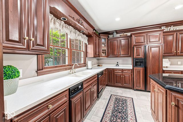 4480 W 121st Street, Zionsville, IN 46077