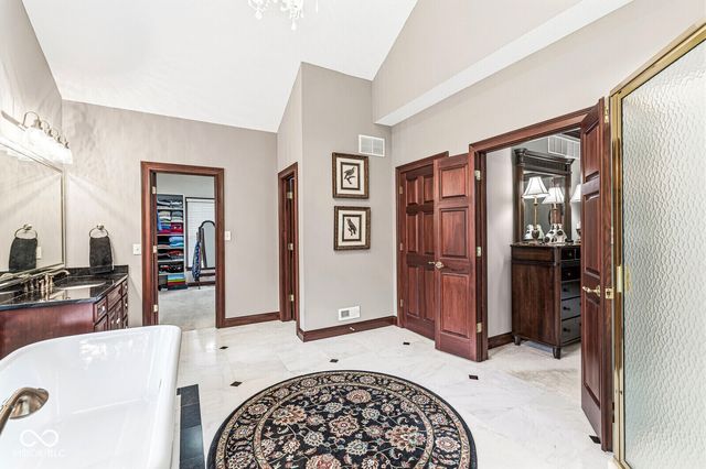 4480 W 121st Street, Zionsville, IN 46077