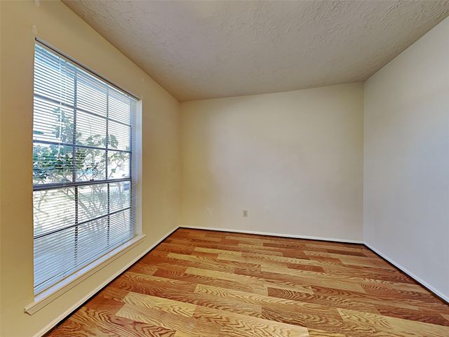 16930 Barcelona Drive, Friendswood, TX 77546