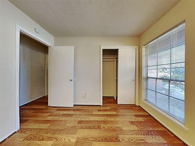 16930 Barcelona Drive, Friendswood, TX 77546