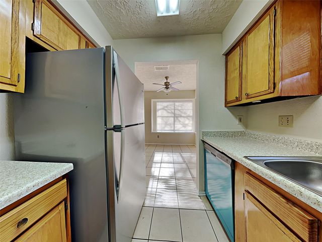 16930 Barcelona Drive, Friendswood, TX 77546