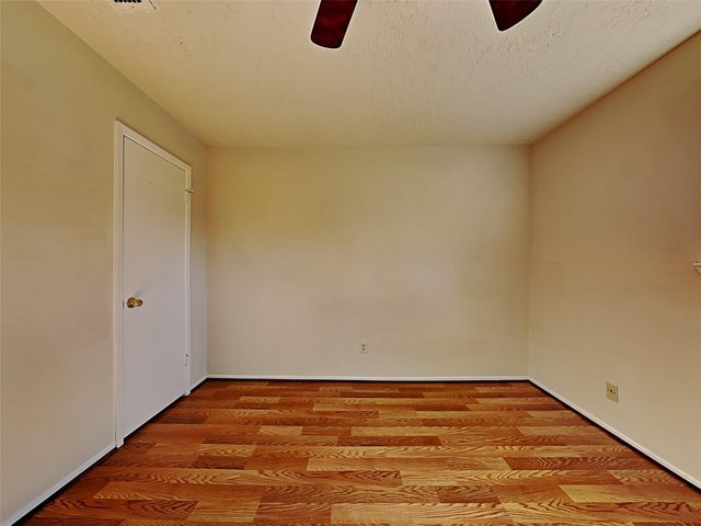 16930 Barcelona Drive, Friendswood, TX 77546