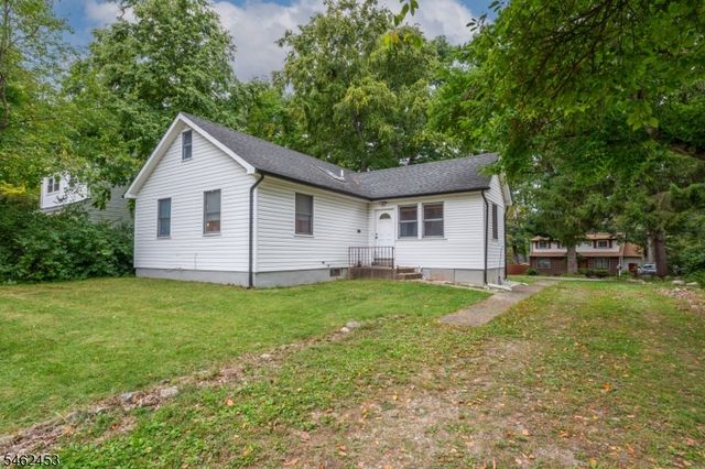 59 Voorhis Pl, Ringwood Boro, NJ 07456