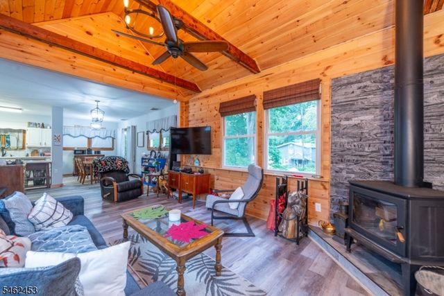 59 Voorhis Pl, Ringwood Boro, NJ 07456