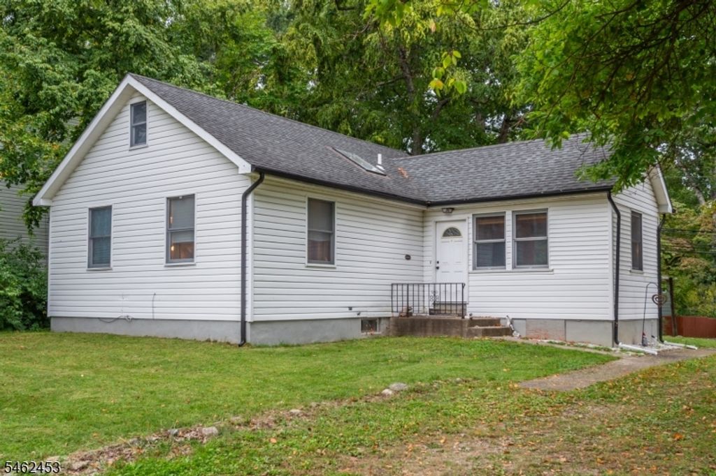 59 Voorhis Pl, Ringwood Boro, NJ 07456