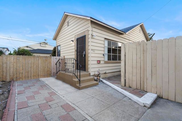 1521 Missouri St, San Diego, CA 92109