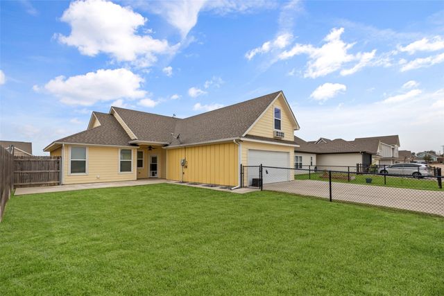 113 King Arthur Ct, Glen Rose, TX 76043
