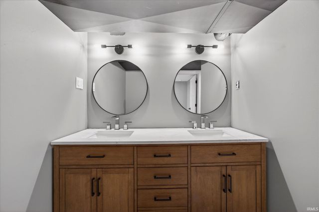 301 E Glendora Drive, Bloomington, IN 47408