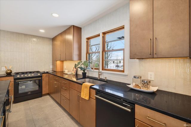 301 E Glendora Drive, Bloomington, IN 47408