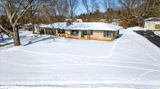 301 E Glendora Drive, Bloomington, IN 47408