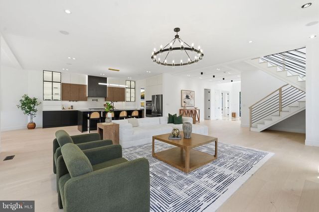 3126 WESTLEY RD, Falls Church, VA 22042