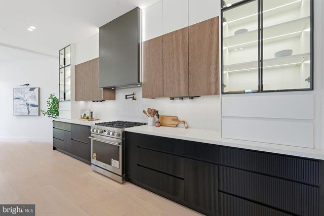 3126 WESTLEY RD, Falls Church, VA 22042