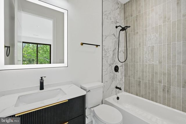 3126 WESTLEY RD, Falls Church, VA 22042
