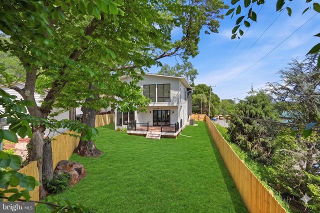 3126 WESTLEY RD, Falls Church, VA 22042