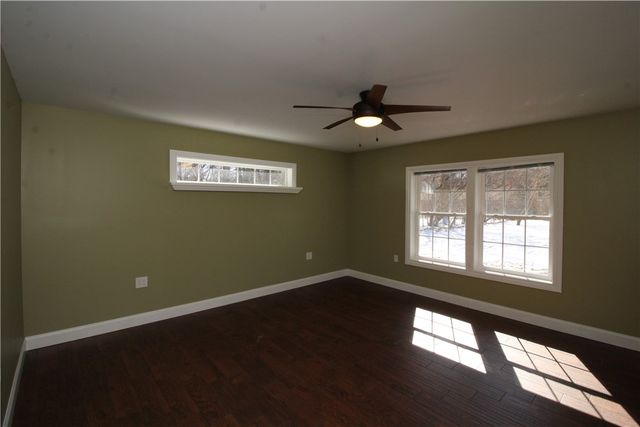 16 Cullens Run, Pittsford, NY 14534