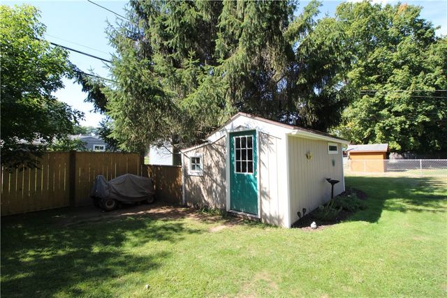 16 Cullens Run, Pittsford, NY 14534