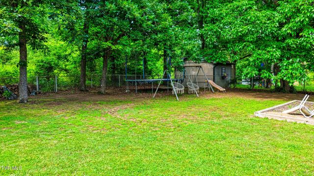159 Reynolds Hills Drive, Rogersville, TN 37857
