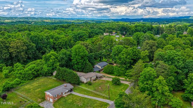 159 Reynolds Hills Drive, Rogersville, TN 37857