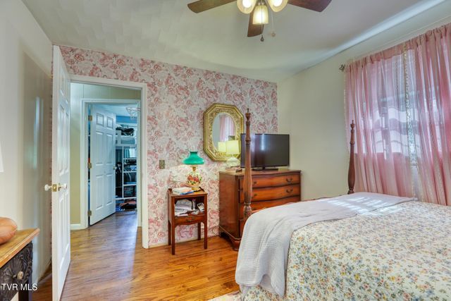 159 Reynolds Hills Drive, Rogersville, TN 37857