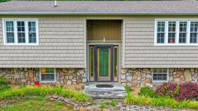 159 Reynolds Hills Drive, Rogersville, TN 37857