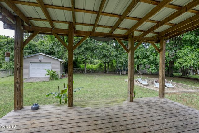 159 Reynolds Hills Drive, Rogersville, TN 37857