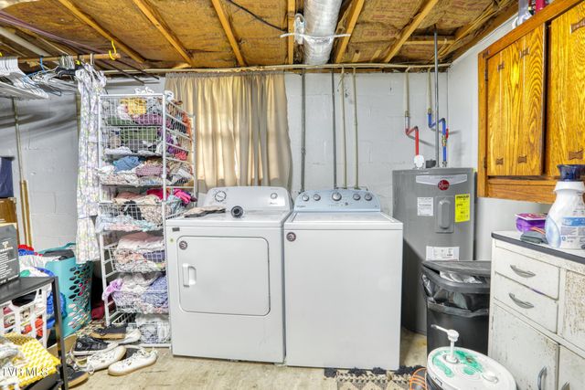 159 Reynolds Hills Drive, Rogersville, TN 37857