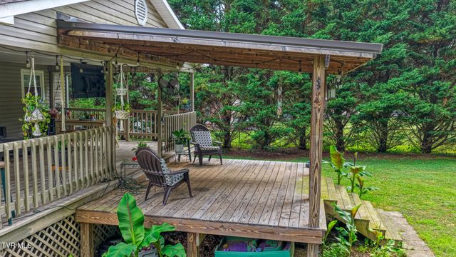 159 Reynolds Hills Drive, Rogersville, TN 37857
