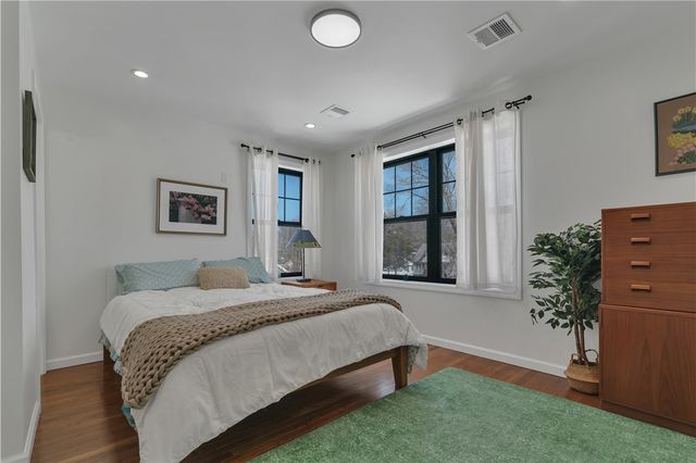 17 Wuddall Avenue, Warwick, RI 02889