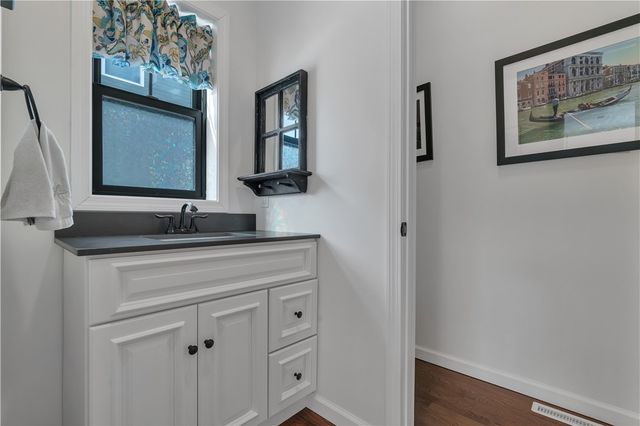 17 Wuddall Avenue, Warwick, RI 02889