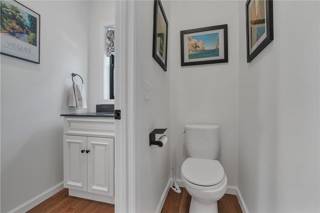 17 Wuddall Avenue, Warwick, RI 02889