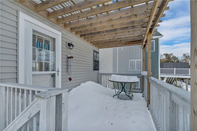 17 Wuddall Avenue, Warwick, RI 02889