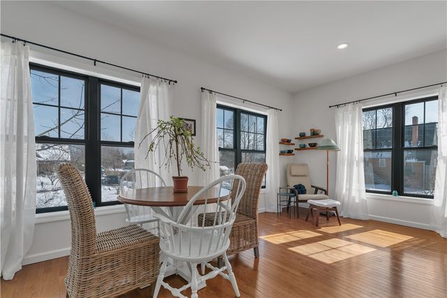 17 Wuddall Avenue, Warwick, RI 02889