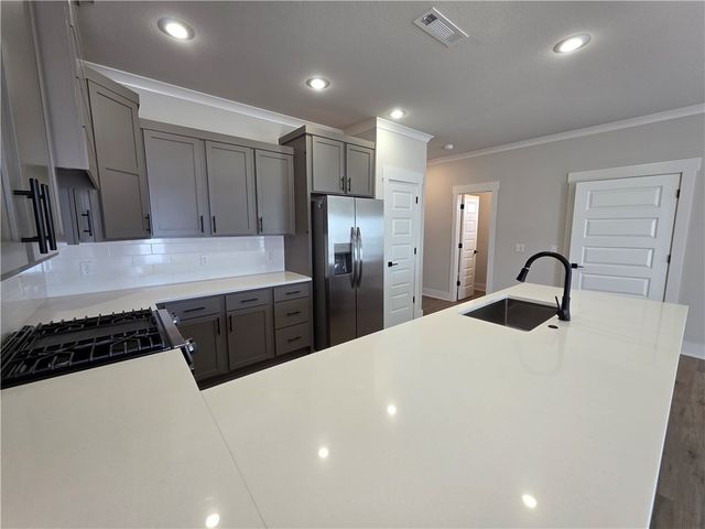2803 SW Hampshire Avenue, Bentonville, AR 72713