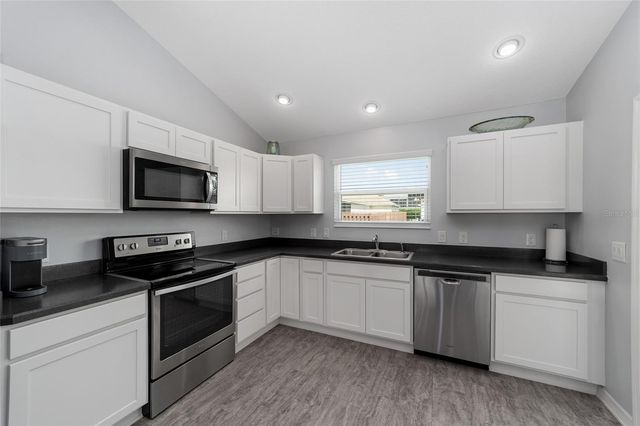 3335 ROHAN ROAD, Oxford, FL 34484