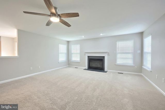 735 CLYDESDALE DR, York, PA 17402