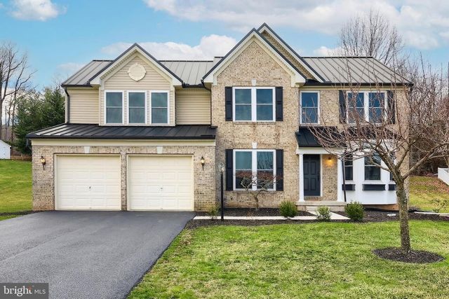 735 CLYDESDALE DR, York, PA 17402