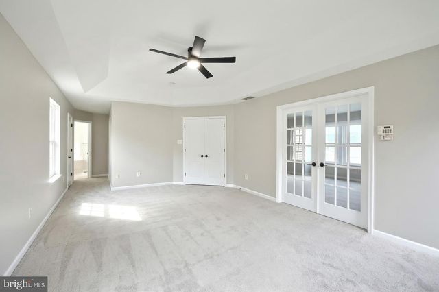 735 CLYDESDALE DR, York, PA 17402