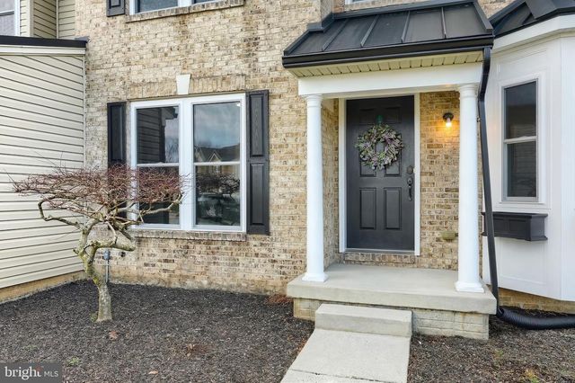 735 CLYDESDALE DR, York, PA 17402