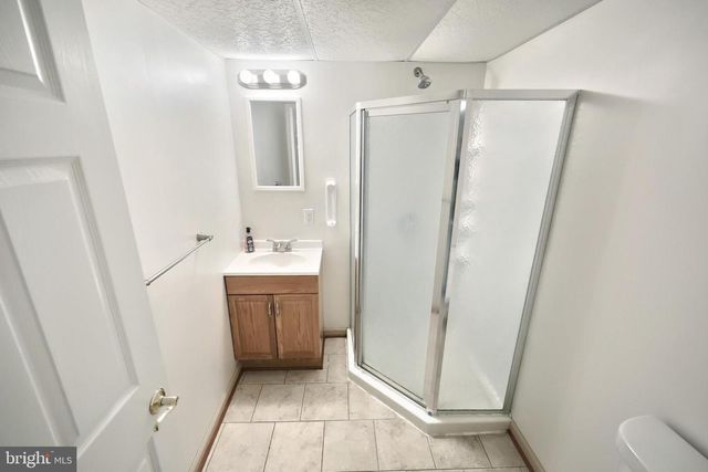 735 CLYDESDALE DR, York, PA 17402