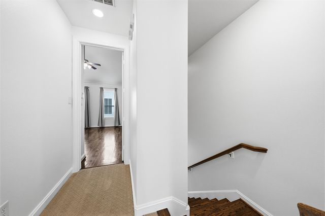 5716 Kansas St B, Houston, TX 77007