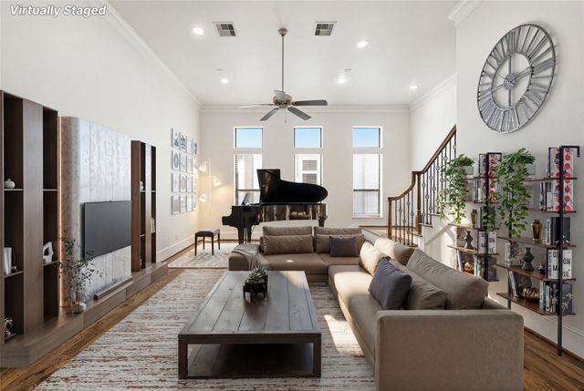 5716 Kansas St B, Houston, TX 77007