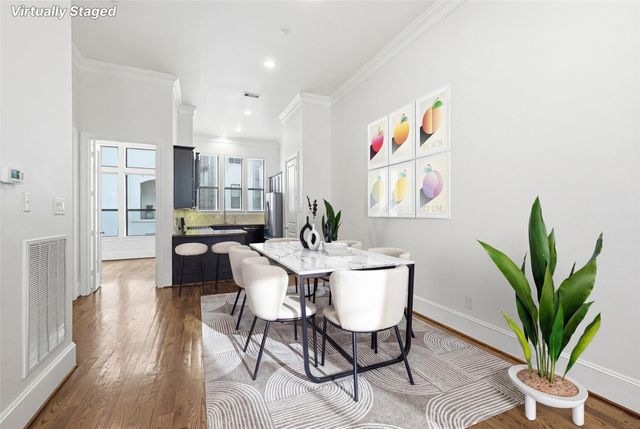 5716 Kansas St B, Houston, TX 77007